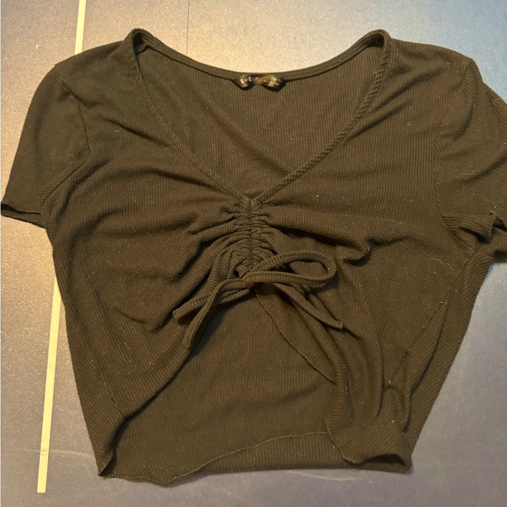 Adjustable black Scrunch Crop top size small